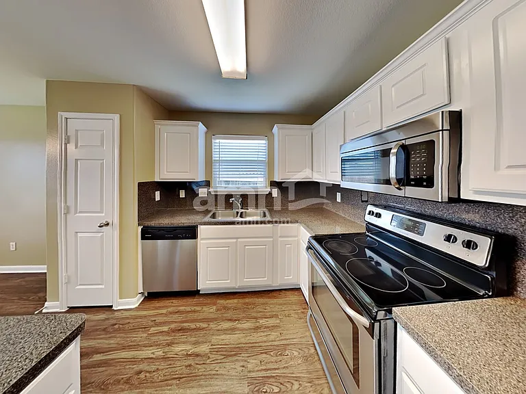 3926 Cloudbluff Ln — Photo 3