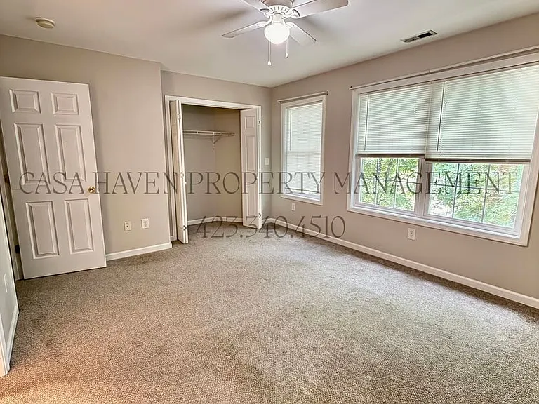1522 Linden Ave — Photo 13