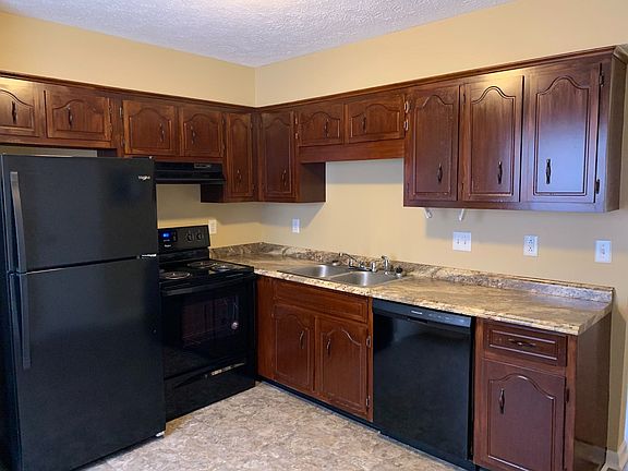 3rd image of 3865 Northeast Dr