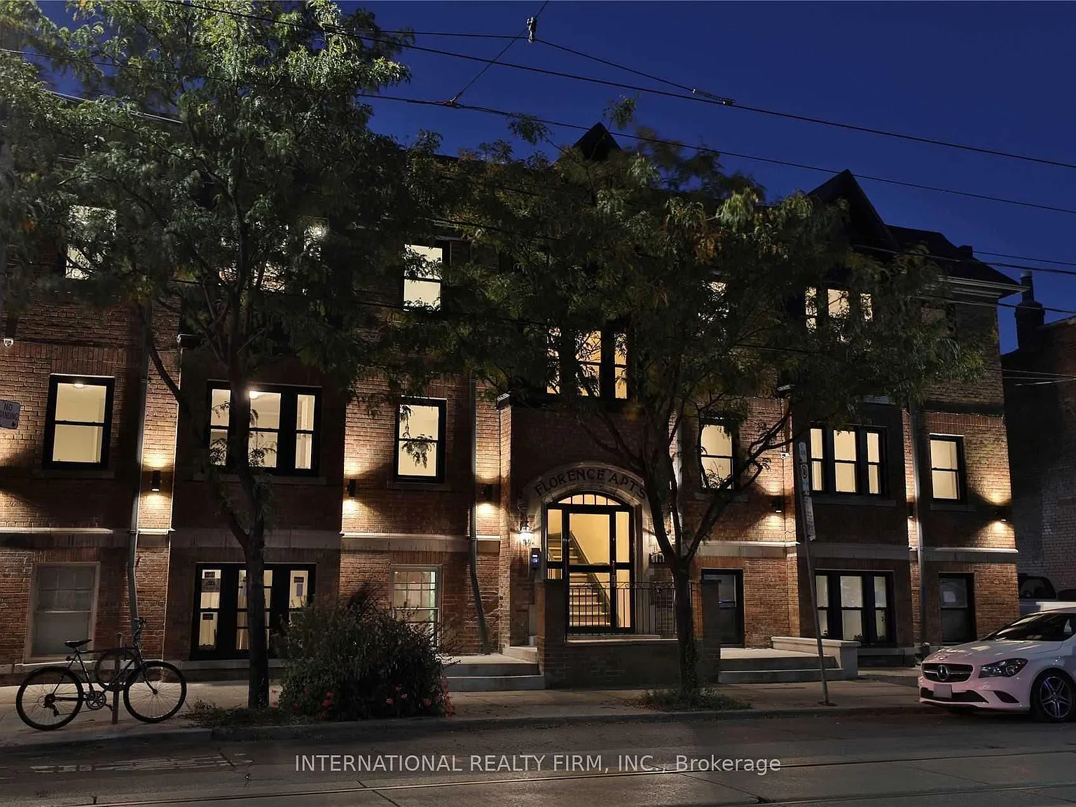 2 bed, $2,350 — Photo 2