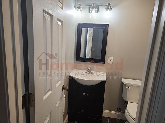 5th image of 1041 Dekalb St APT 1