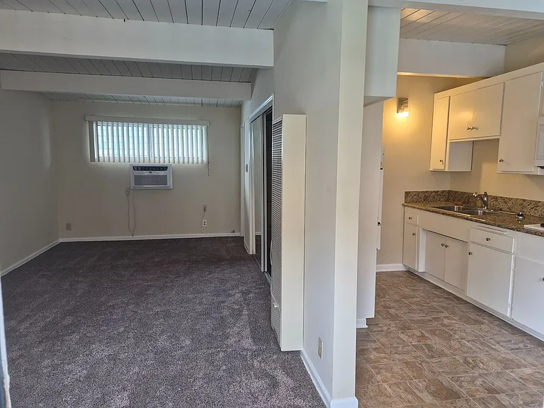 Best-Priced Studios At 1030 W. Olive Ave., Burbank, Ca 91506 — Photo 12