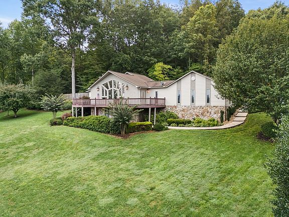 4th image of 1396 Deerfield Rd