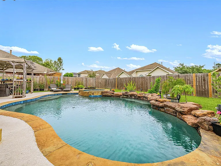 13835 Cane Valley Ct — Photo 37