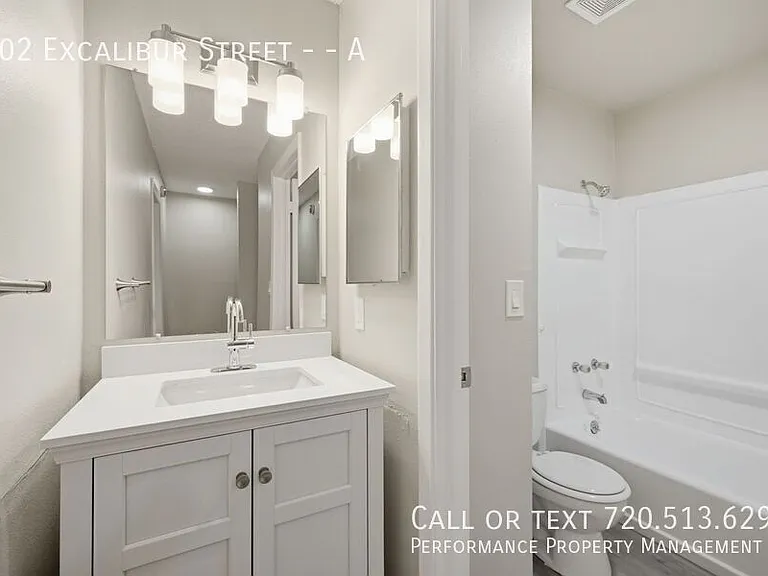 802 Excalibur St #A — Photo 12