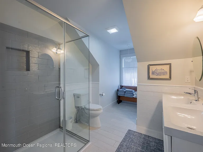 128 Park Ave — Photo 21
