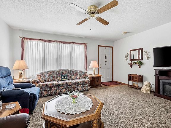 2nd image of 4944 Long View Dr