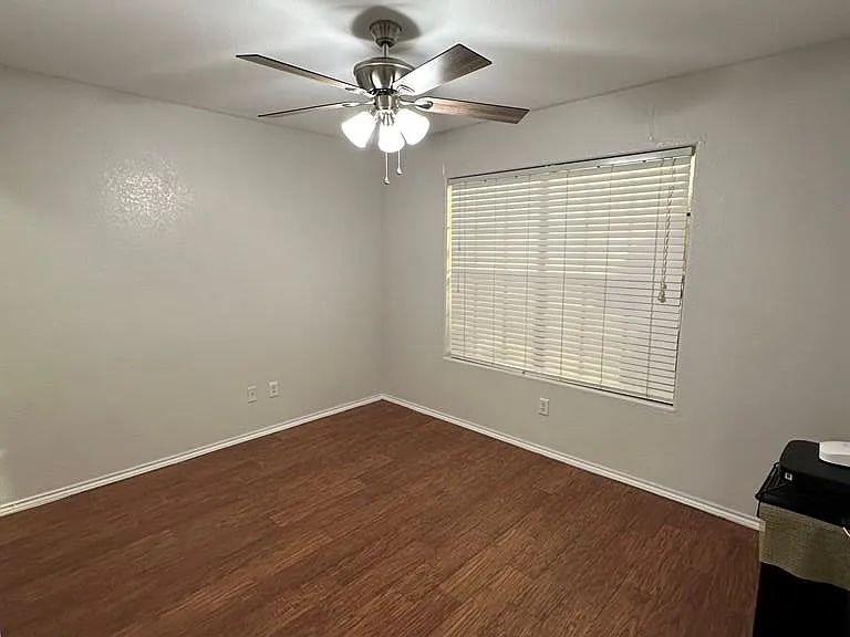 113 Park Ln E — Photo 14