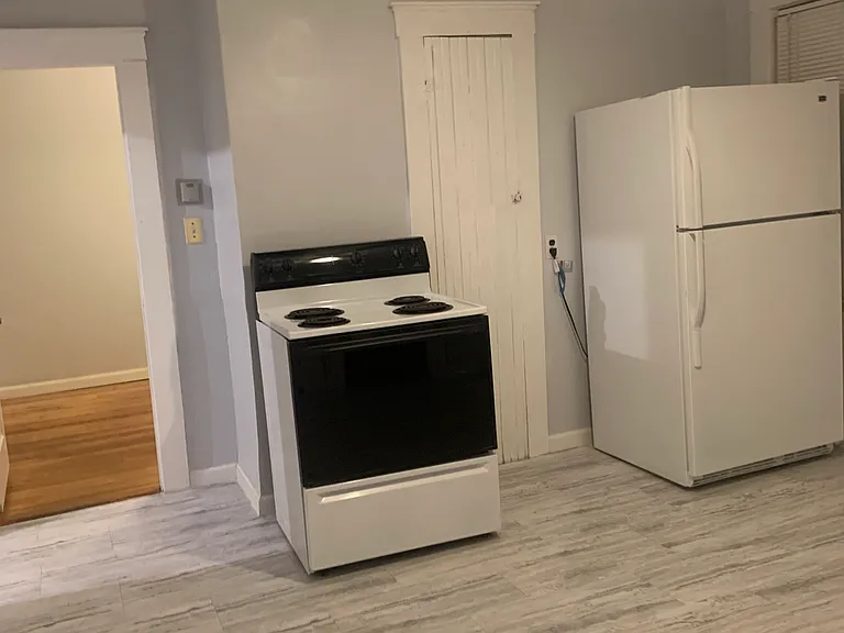 18-20 Winthrop Ave — Photo 9