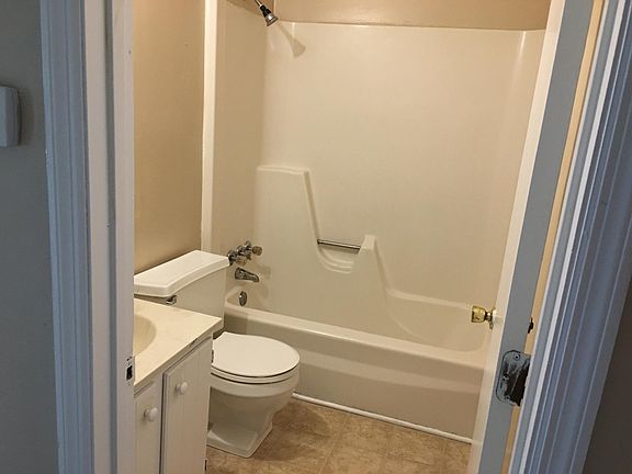 5th image of 3368 Cove Lake Dr