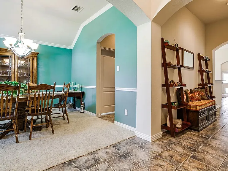 9305 Jerico Dr — Photo 12