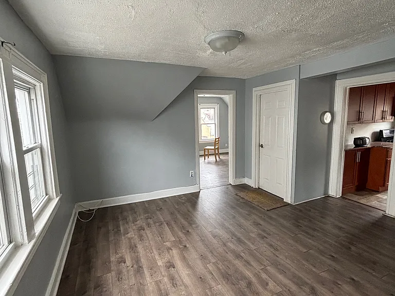 624 E 26th St #3 — Photo 3