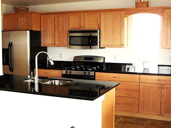 5th image of 2850 Eldeberry Dr