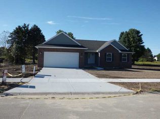 706 Drahner Dr, Eaton Rapids, MI