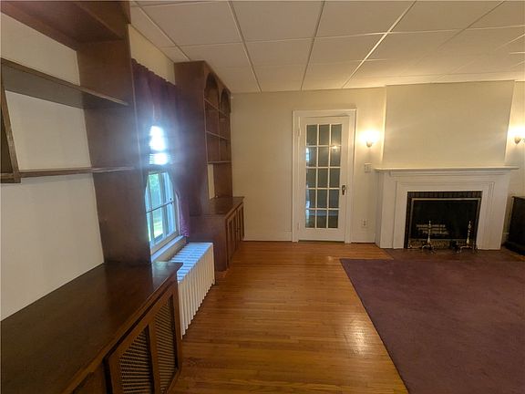 2nd image of 87 Geneva St