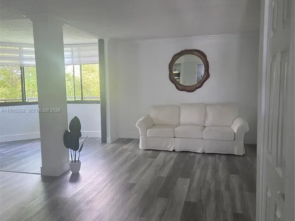 8365 SW 152nd Ave, Miami, FL