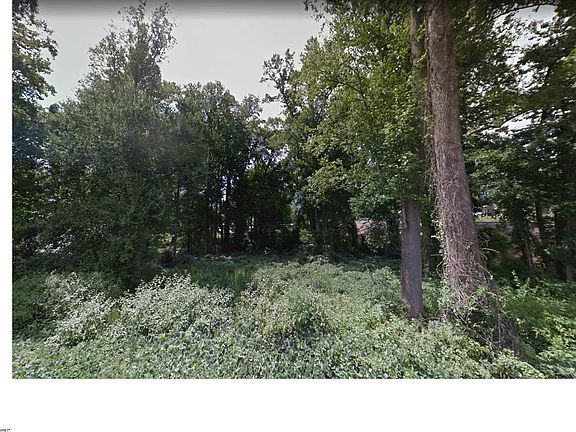 3rd image of 102 Abraham Dr #100