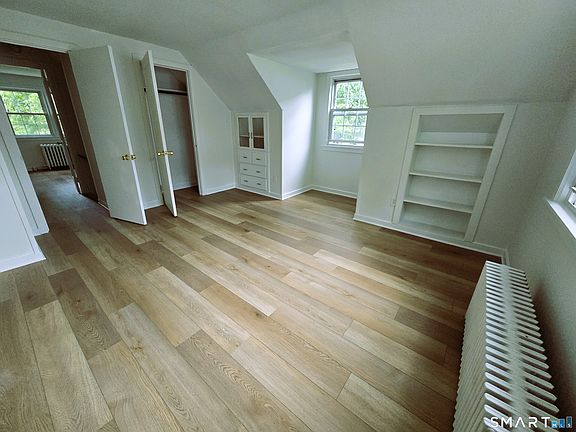 4th image of 155 Irving Street