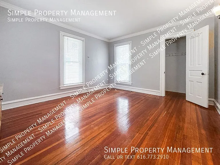 201 Benjamin Ave SE — Photo 11