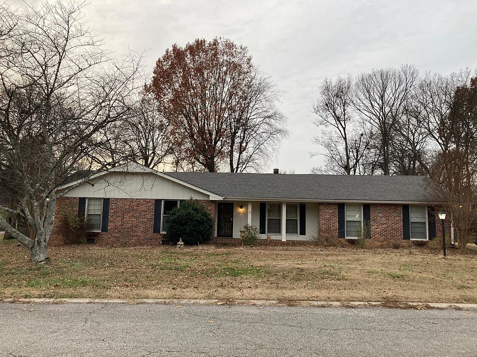 1st image of 111 Trousdale Dr