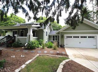 1204 S Linden St, Normal, IL 61761