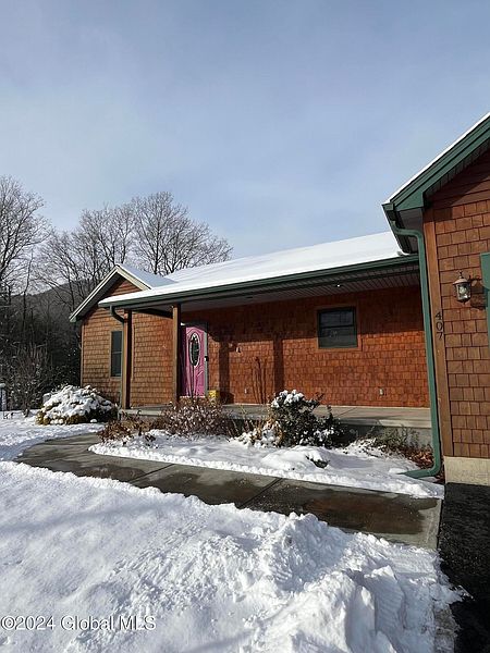 4th image of 407 Old Saratoga Road