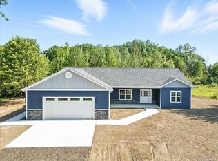 9711 Crawford, Columbus, MI 48063