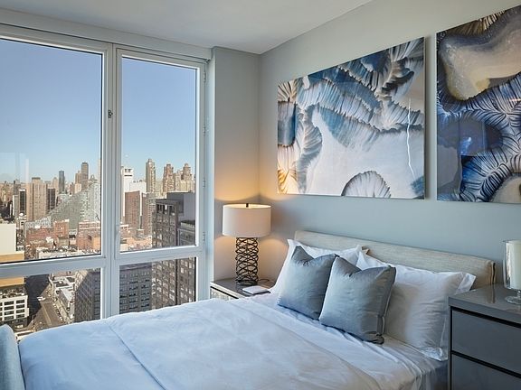 4th image of 605 W 42nd St APT 52D