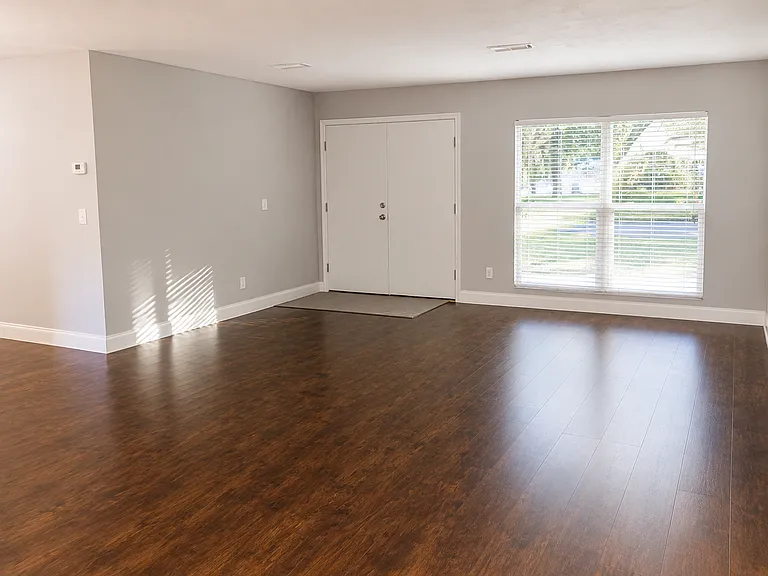 1516 NE 30th Ave — Photo 5