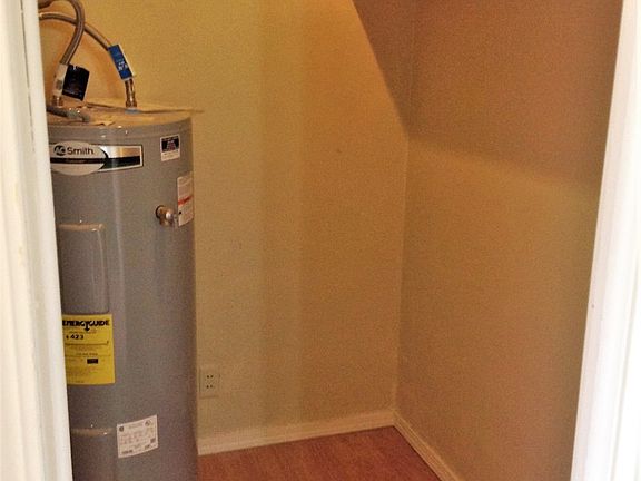 2nd image of 610 W Garland Ave APT 7