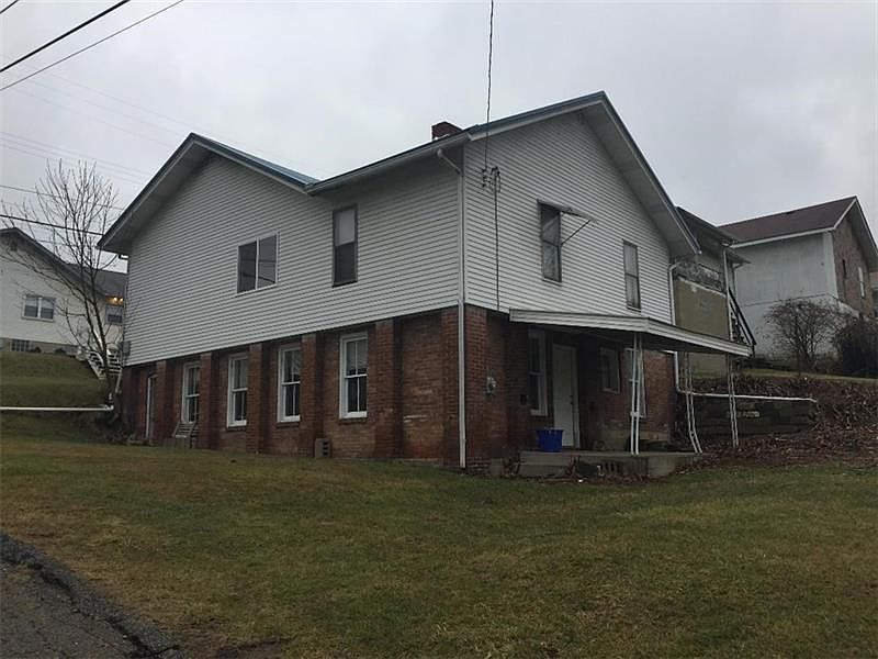 1st image of 300 College St