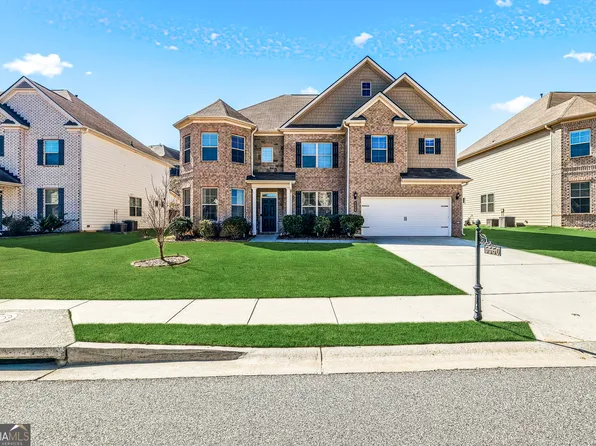 5550 Mirror Lake Dr, Cumming, GA 30028