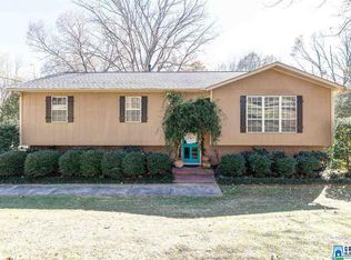 213 Oak Cir, Trussville, AL 35173