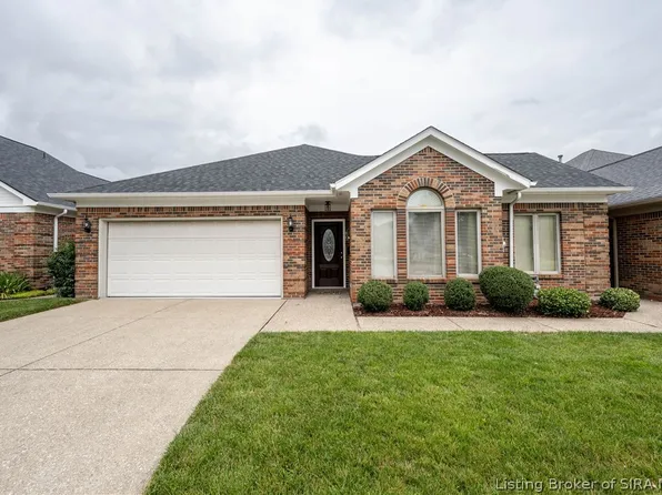 1615 Greenleaves Drive, Jeffersonville, IN 47130