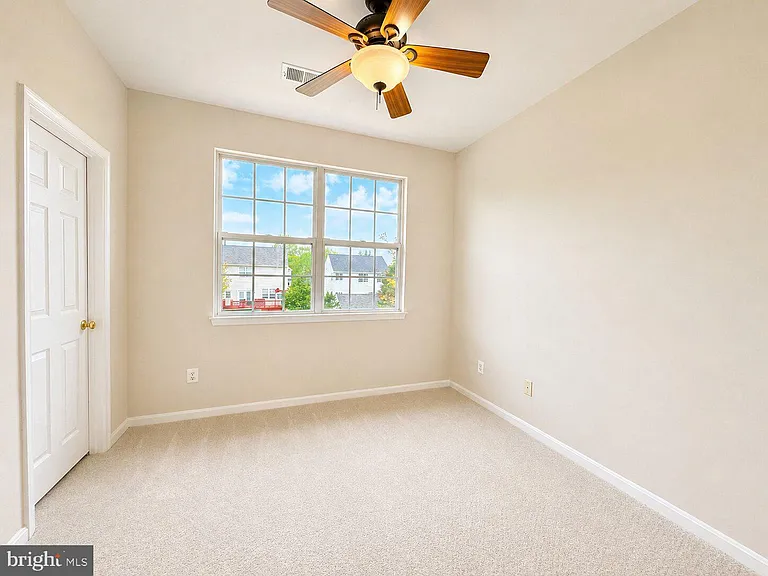 12434 Iona Sound Dr — Photo 19