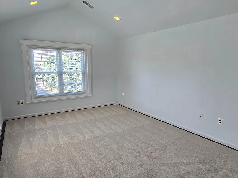 2545 Logan Wood Dr — Photo 13