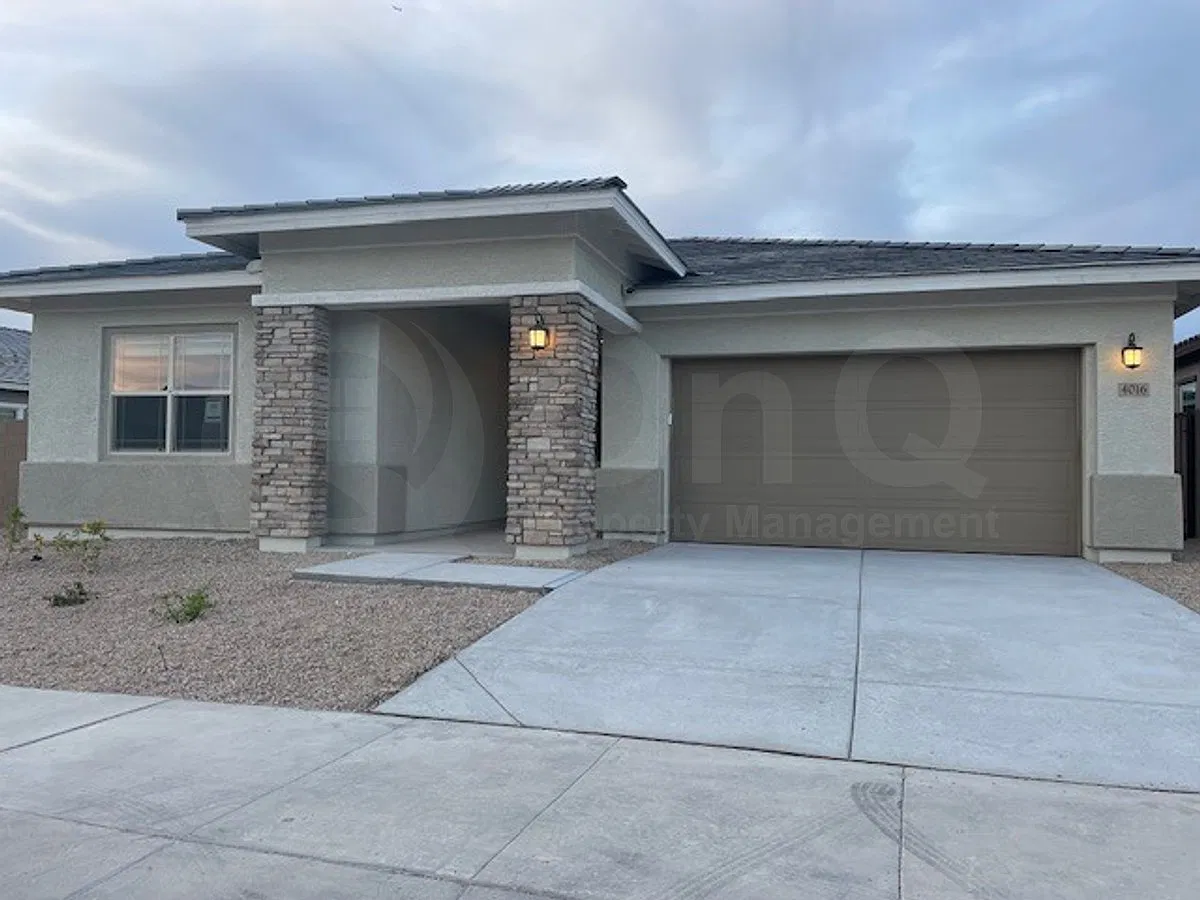 4 bed, 3.0 bath, 2648 sqft, $2,699 — Photo 2