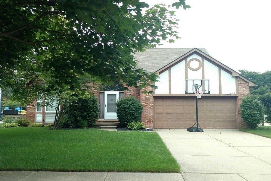 1st image of 4193 Heatherstone Dr