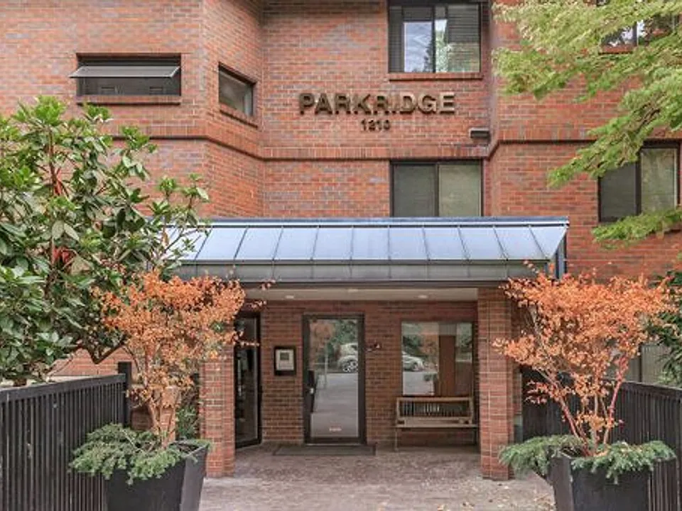 Parkridge Apartments
