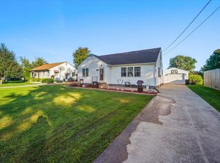 1405 Clark St, Dysart, IA 52224
