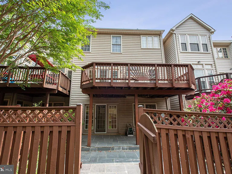 1782 Dawson St — Photo 13