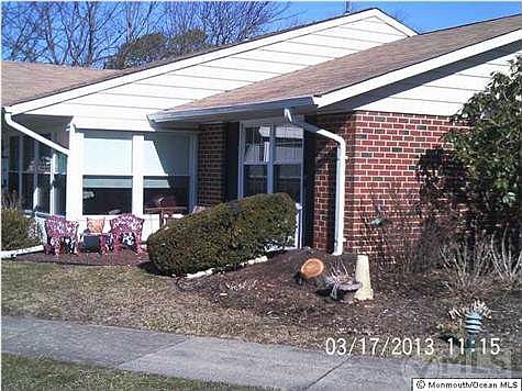 5th image of 847B Thornhill Ct