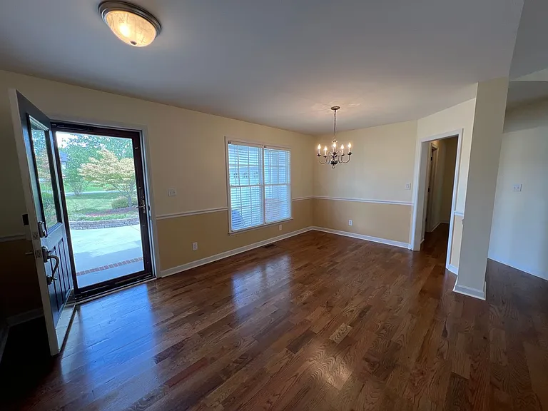 246 Winding Creek Rd — Photo 4