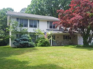 3 Liverpool Ct, Jackson, NJ 08527