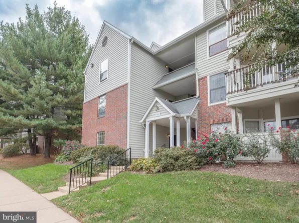 3906 Penderview Dr APT 724, Fairfax, VA 22033