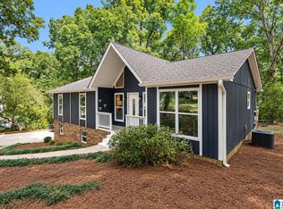 1113 Henry Dr, Alabaster, AL 35007