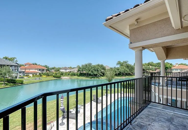 5623 Waters Landing Ln — Photo 31