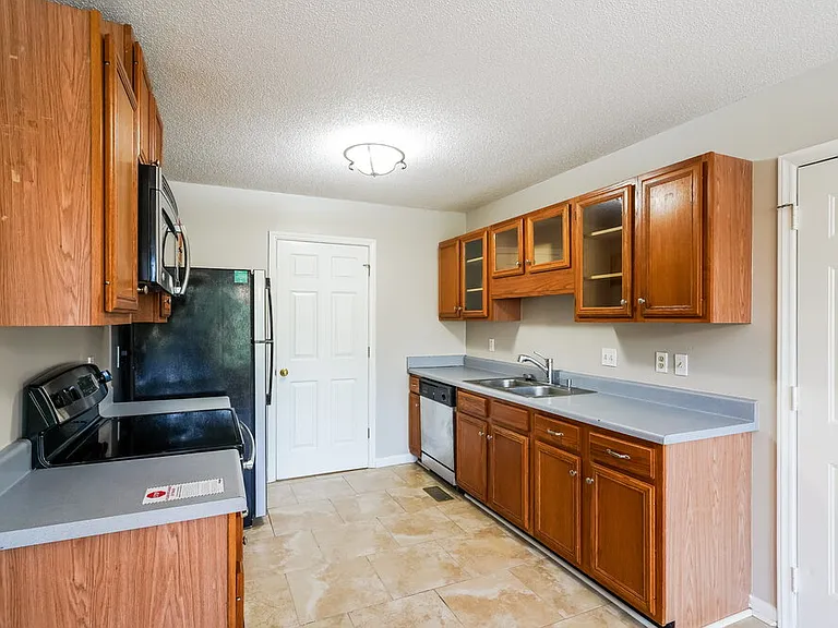 206 Sierra Dr — Photo 6