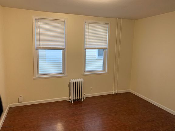 3rd image of 253 Sand Ln #1