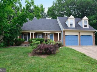 24 Griswold Ct, Sterling, VA 20165